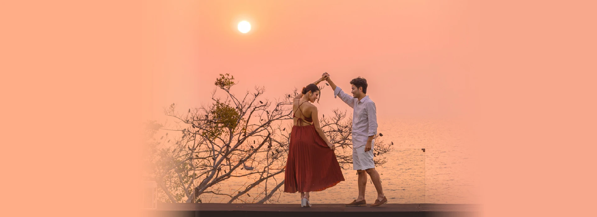 Winter BlessingLet the first cool breeze of winter embrace you while experiencing the beyond luxury of a private pool villa by the romantic shoreline of Na Jomtien.