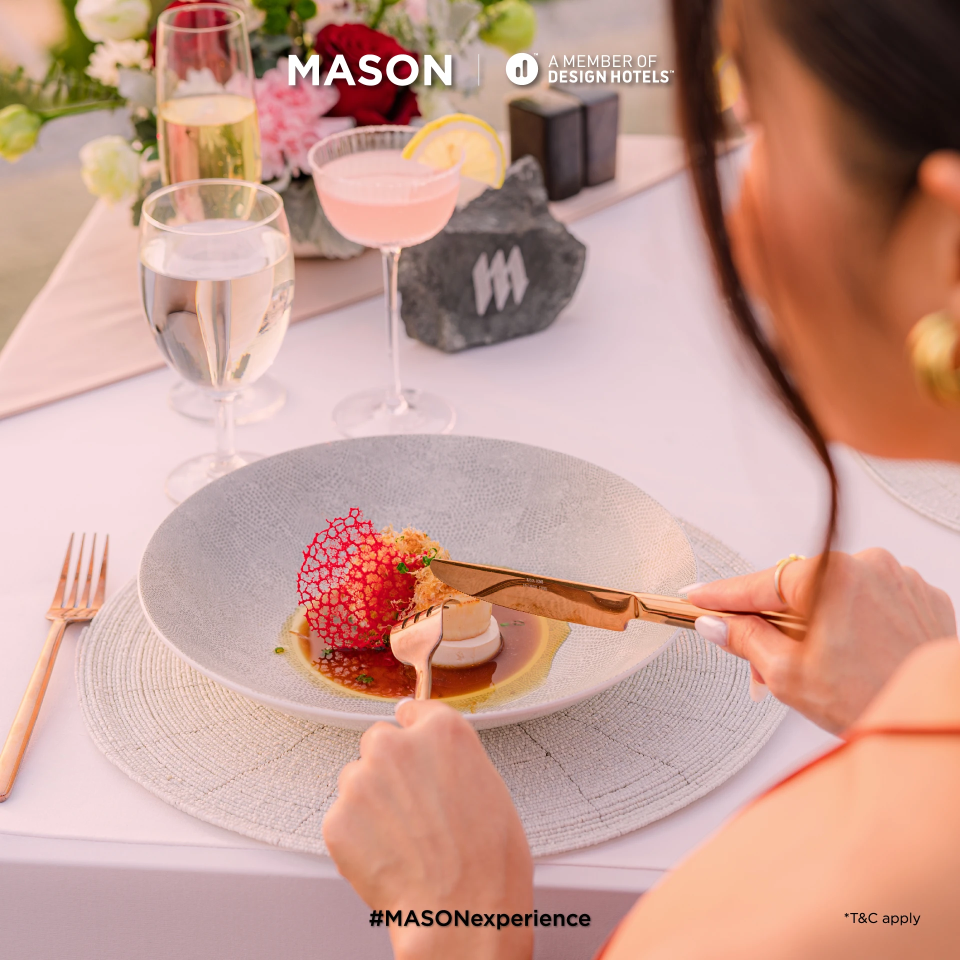 Evening Amor Dining