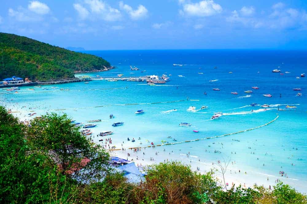 Go on an island-hopping trip around Pattaya!