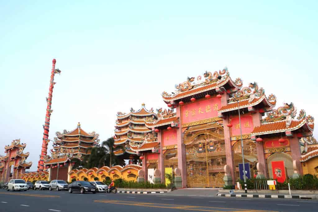 Nacha Sa Thai Chue Shrine near Ang Sila - Temples near Pattaya